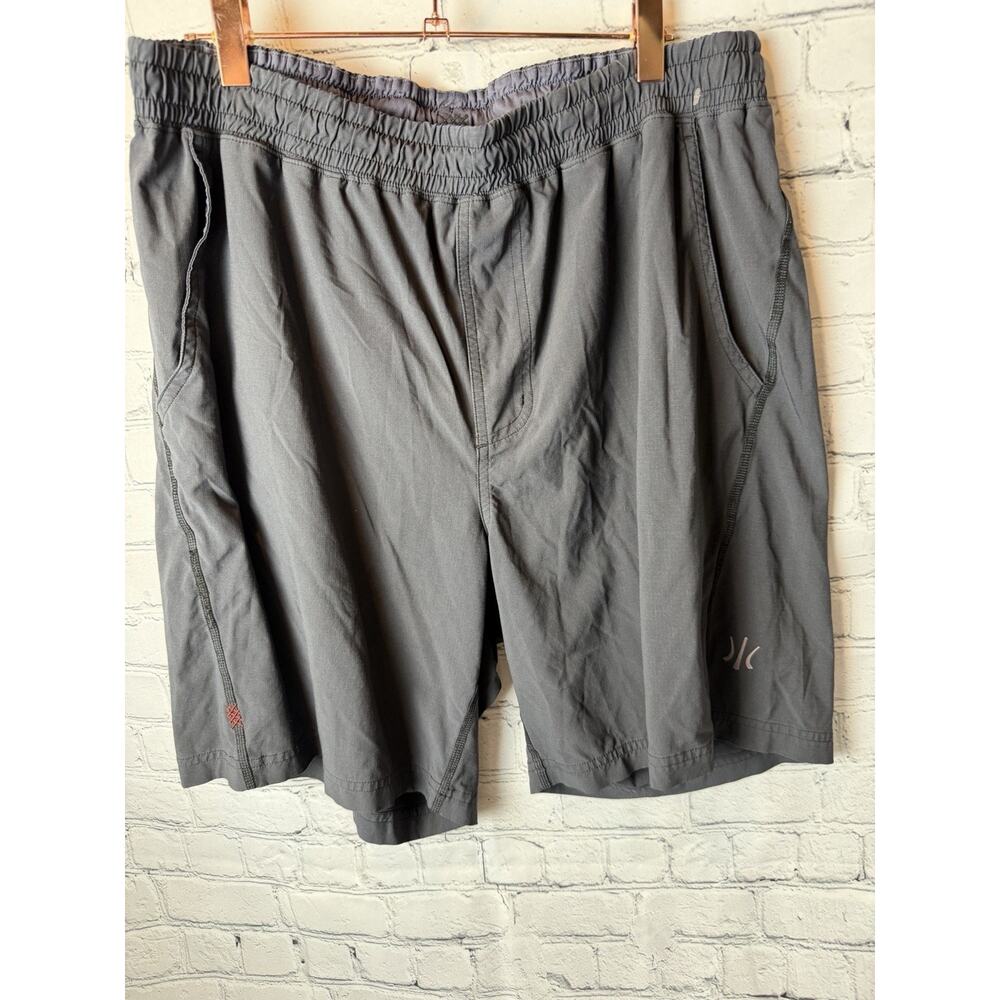 Rhone RN#‎ 141364 Shorts Men Large Black Nylon Stretch Athletic Sport